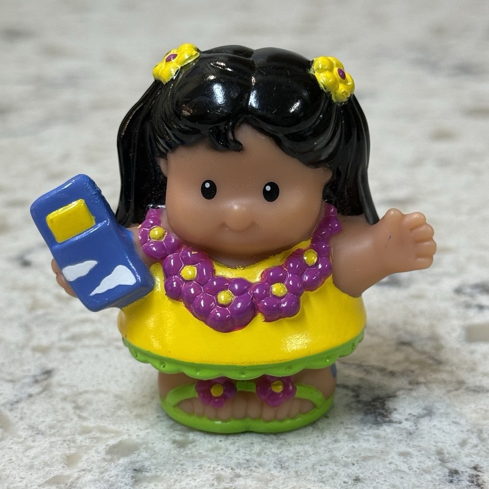 Fisher Price Little People Tourist Girl Mia Hawaiian Mom Lei Phone 2008 2009